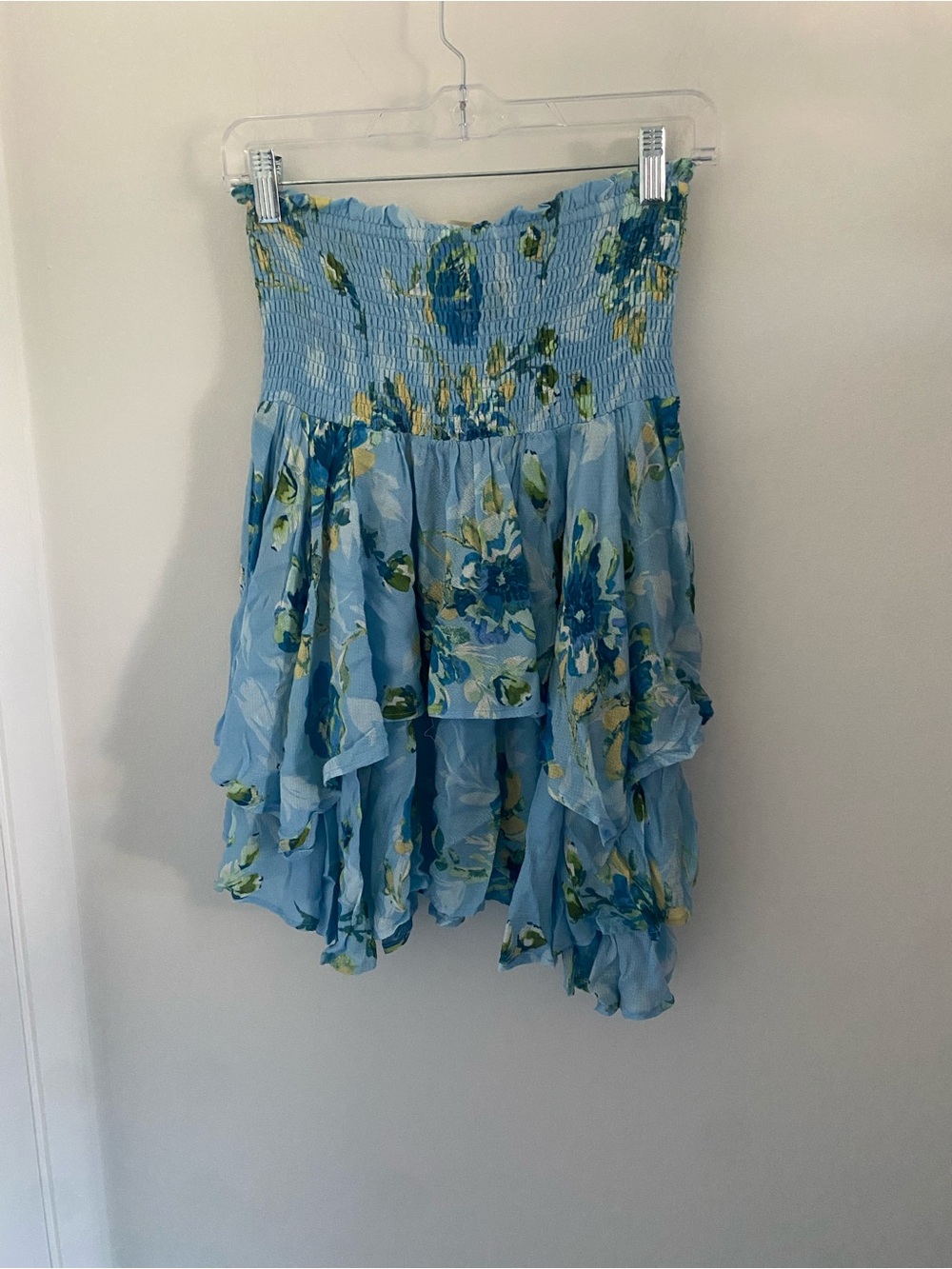 NWT ILLA ILLA Floral Strapless Top
